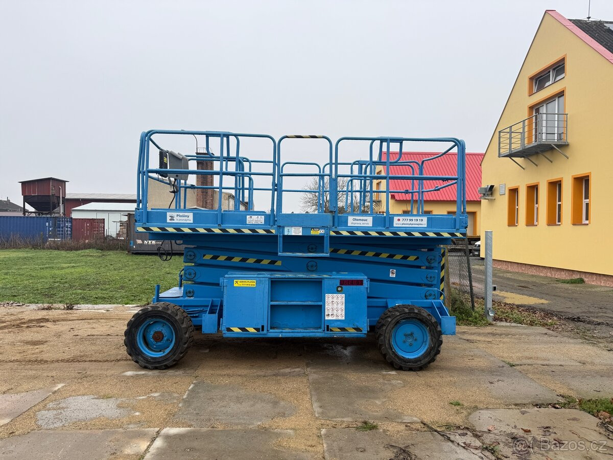 Nůžková terénní pracovní plošina UP RIGHT LX 41 4x4 DPH