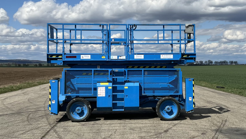Nożycowy podnośnik roboczy Genie GS-5390 RT