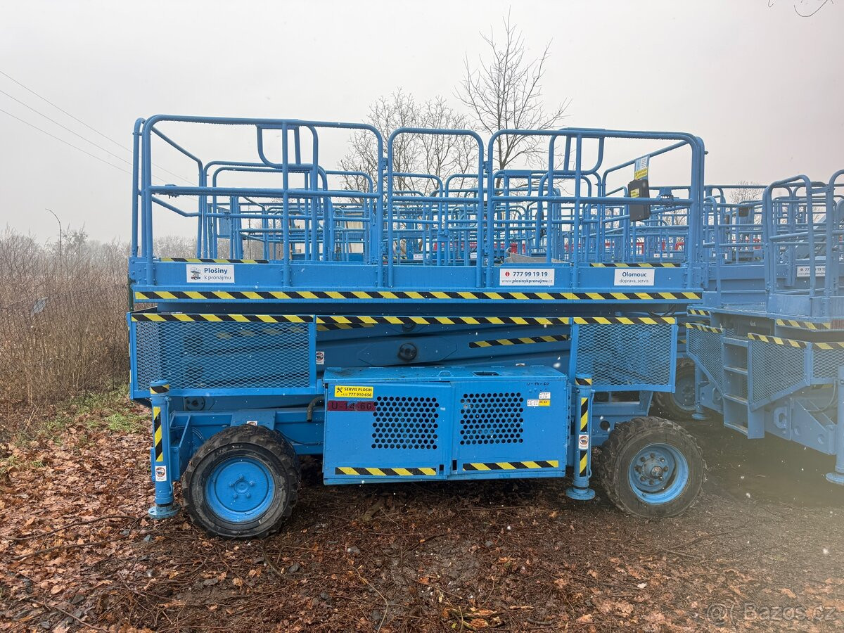 Nůžková terénní plošina UpRight LX 41 DPH